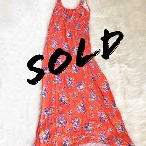 Super cute floral maxi dress